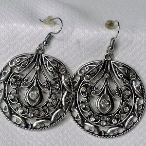 Beautiful Silver Round Silver Sparkly Earrings